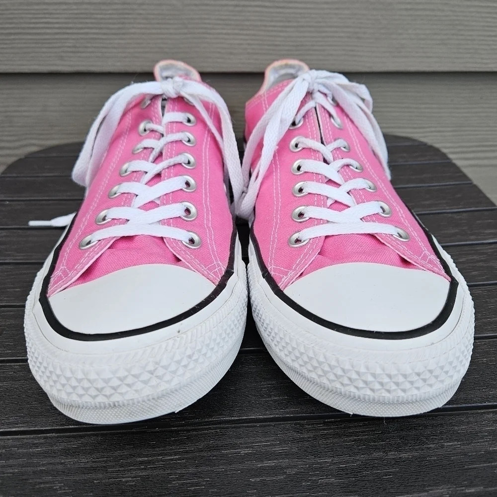 Converse Chuck Taylor Low Top Sneakers Bubblegum Pink Shoes Mens 11.5 Women 13.5